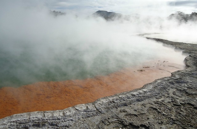 volcanic_lake